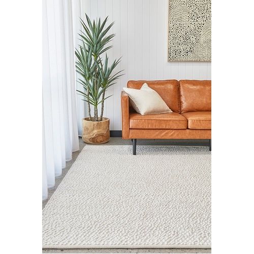 Boucle White